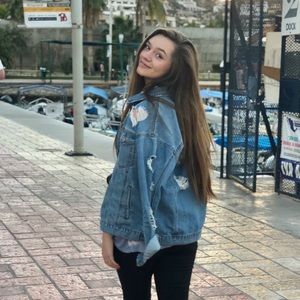 Meet your Posher, Jaeda